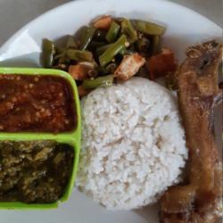 Nasi   Tumisan   Kepala Ayam   Sambal   Teh Tawar