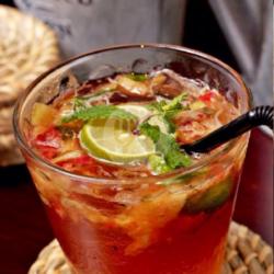 Jags Mojito (strawberry-lemon-apple-soda)