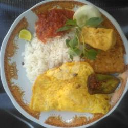 Nasi Penyetan Telor Tahu Tempe