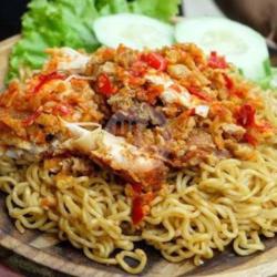 Indomie Ayam Geprek ( Sambal Mattah)