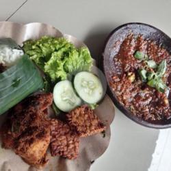 Ayam Penyet