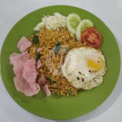 Minas ( Mie Nasgor )   Ayam   Telor