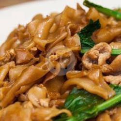 Kwetiaw Goreng Ayam