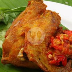 Ayam Penyet Kampung