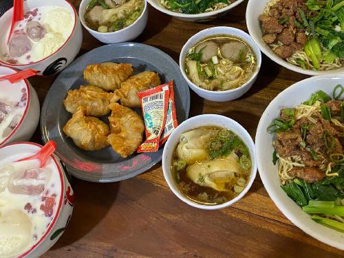 Mie Ayam Dimsum Pakde Giant