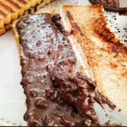 Roti Bakar 1/2 Porsi Choco Hazelnut Crunchy