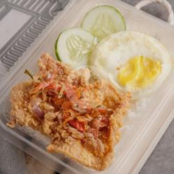 Nasi Kulit Ayam Sambal Matah