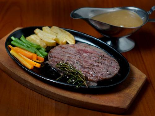 Steak Gobyoss Meat & Steak, Jl Raya Ceger No.69 Jak Tim