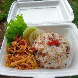 Nasi Tutug Oncom Ayam Suwir