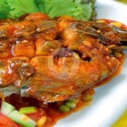 Ikan Bawal Masak/ Asam Manis/ Saus Tiram/ Saus Padang/ Goreng Mentega/ Lada Hitam