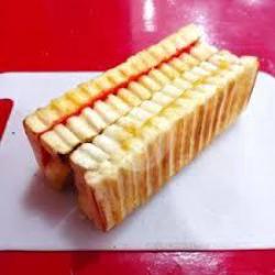 Roti Bakar Strawberry Nanas Susu