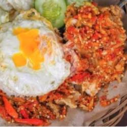 Paket 4 ( Nasi Putih   Ayam Geprek   Telor   Sambal   Lalapan   Tempe   Es Teh )