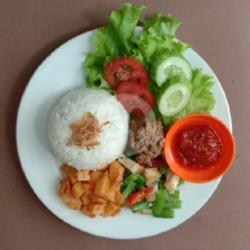 Nasi Rames Rendang Telur