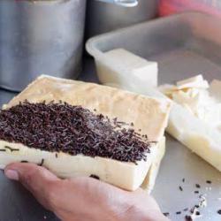 Coklat   Kacang Susu