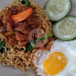 Indomie Goreng Mercon Komplit