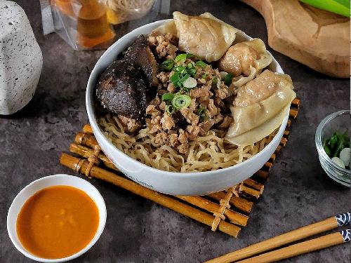 Bakmie Shanghai Jamur 88, Ruko Permata Taman Palem