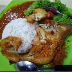 Pecel Ayam   Nasi   Sayuran