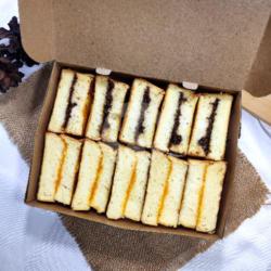 Roti Bakar Srikaya Choco Crunchy  (large)