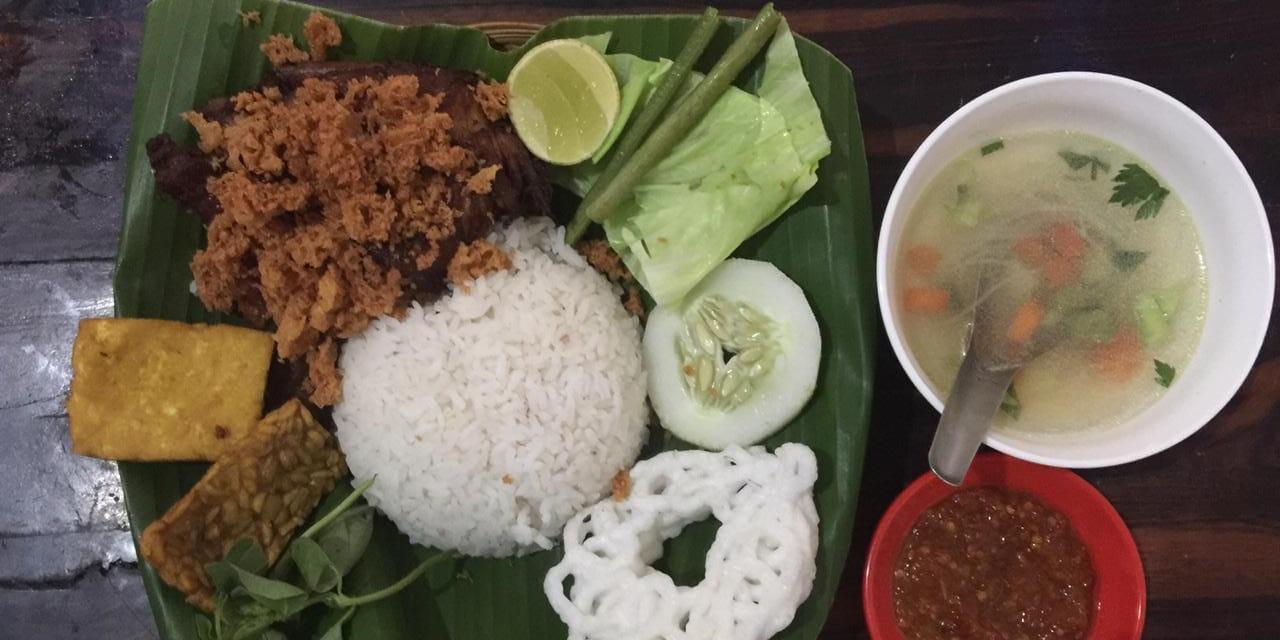 Rm Ayam Kremes Theras, Tomohon Tengah