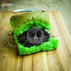 Roti Kuro Coklat Mesis