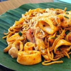 Bakmie Goreng Cumi Porsi Jumbo