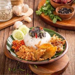 Nasi Kulit Oseng Paru