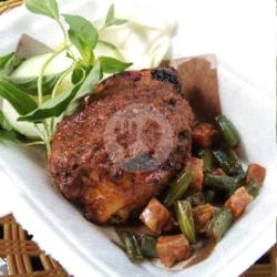 Ayam Bakar Pedas Bumbu Rendang