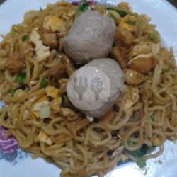 Miago Tebak (telor Bakso)