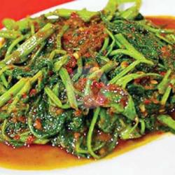 Tumis Kangkung Trasi   Nasi