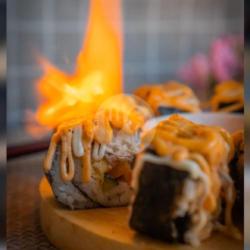 Tuna Mentai Roll