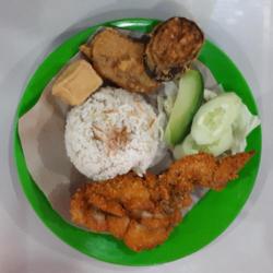 Paket Nasi Uduk Ayam Kalasan