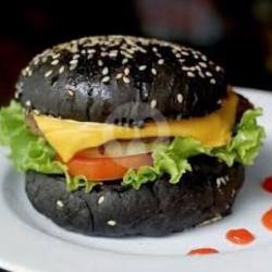 Beef  Black Burger Extra Keju