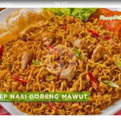 Nasi Goreng Magelangan / Maud