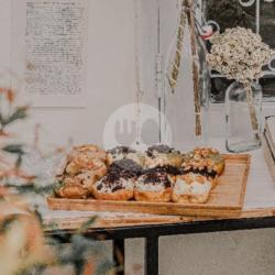 Red Velvet Milky Bread