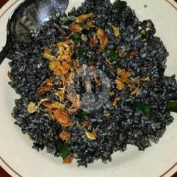 Nasi Goreng Hitam Pedas