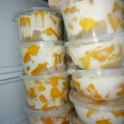 Salad Buah Full Mangga Cup 300 Ml