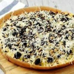 Martabak Kismis Keju Kacang Coklat