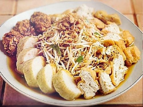 Lontong Balap Asli Pak Gendut Tidak Buka Cabang, Embong Malang