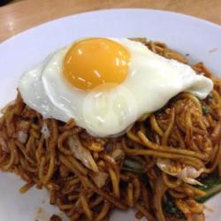 Mie Balap Telur Mata Sapi