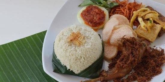 Nasi Uduk &  Ayam Bakar Mbk FITRI, Candisari