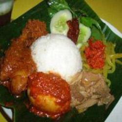 Nasi Rames Rendang