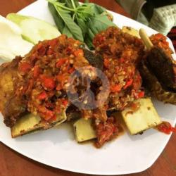 Iga Penyet Sambel Dabu Dabu