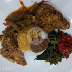 Nasi Padang Ayam Goreng Joyful