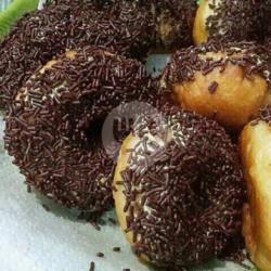 Donat Coklat Meises