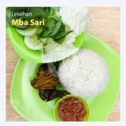 Nasi   Ati Ampela Usus   Sambel   Lalap