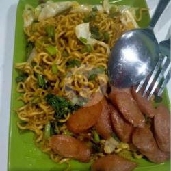 Mie Tapook Sosis Goreng Pedas Sedang ( Lev. 1sd 3)