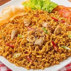 Nasi Goreng Campur Mie