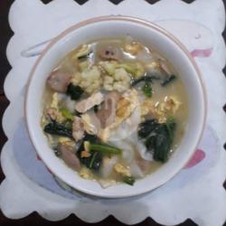 Kwetiau Masak Kuah Ayam