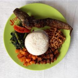 Nasi Rames Ikan Lele