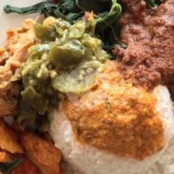 Nasi Padang Rendang Sapi